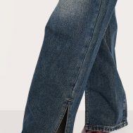 7250e8a1181ae9c577f112a0436e17b84243b1e5_CNK7741_4_petite_grey_used_bleach_split_hem_jeans