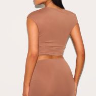 73031eac50b40edf13b18089fd73460ef4c47436_CNK5403_2_tall_mocha_off_shoulder_ruched_crop_top