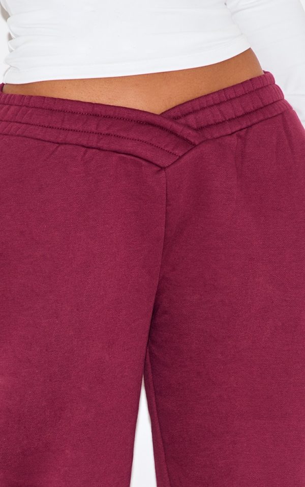 732e62af5a14567cd3fc535cfb08ee393d8b46c3_CNM1972_4_shape_burgundy_v_waist_pin_tuck_cuffed_joggers