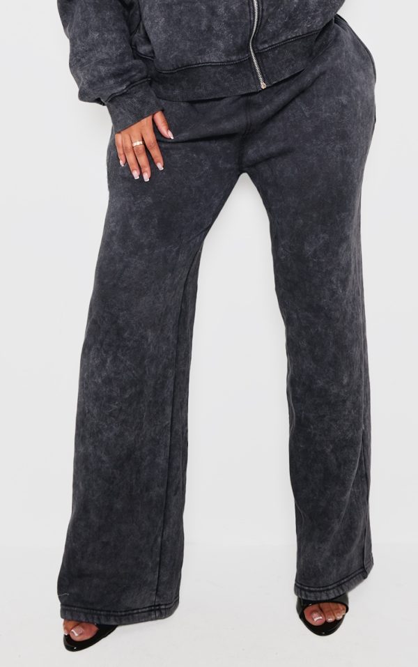 734ef785e0d8052af350546c2f374abe29290d0f_CNK6202_2_shape_black_washed_wide_leg_joggers