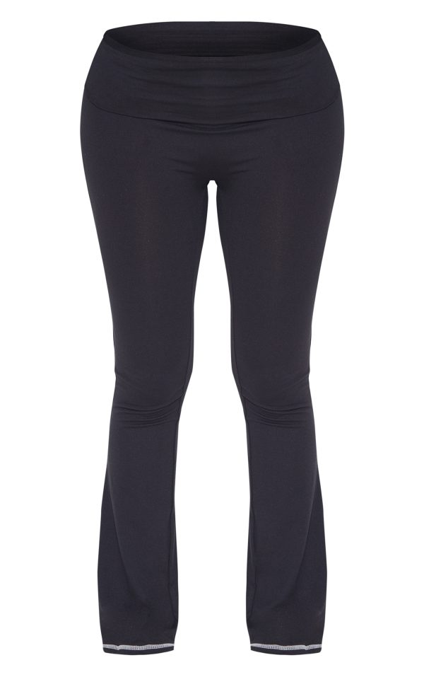 737b481d9102fc6da122e5afda319c147434c568_CNJ9554_5_shape_black_sculpted_contrast_stitch_foldover_waist_flare_trousers-1
