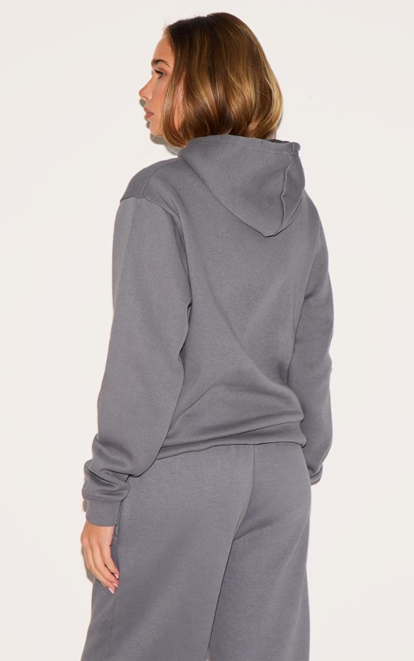 740dc9153780e753ecb89dd58719320db47adb5f_CNE5364_2_prettylittlething_logo_charcoal_grey_est_2012_oversized_fit_hoodie