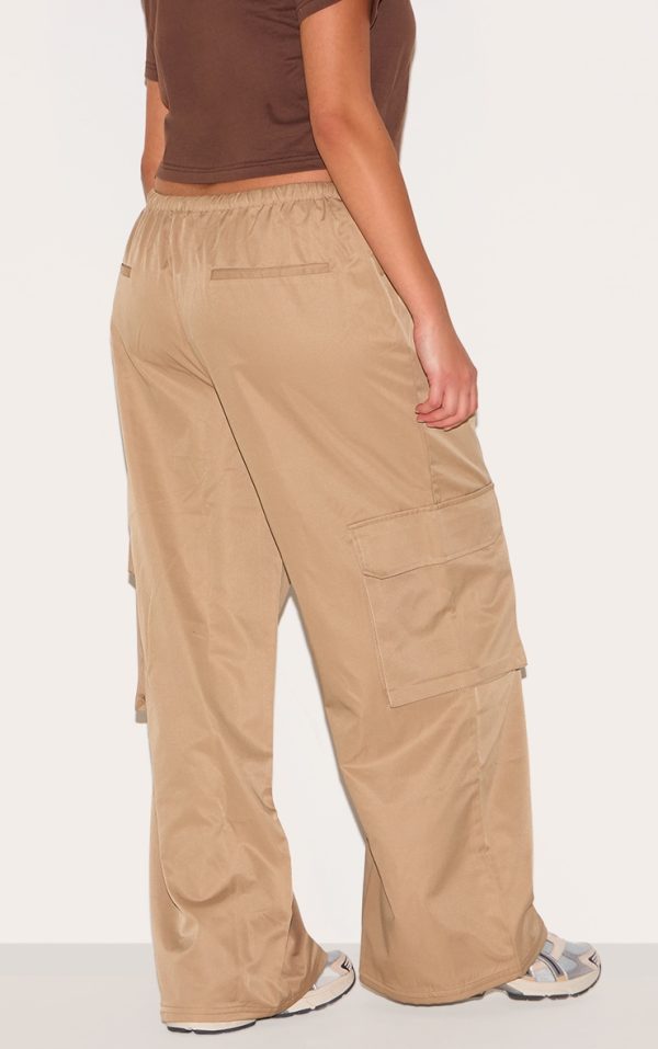 753a8a2a723760c5299d13c27831b9c4556a4270_CNL9956_3_plus_stone_drawstring_cargo_pocket_detail_straight_leg_trousers