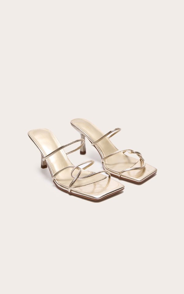 75c6e5dfc01916347444bb32c2c15622115cc907_CNK0233_2_gold_pu_wide_fit_cross_over_strap_heeled_mules