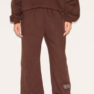 76056dcce57ee53ebb118fc4fb539908bfe0f337_CNM4805_2_chocolate_studio_archives_embroidered_thin_waistband_drop_crotch_joggers