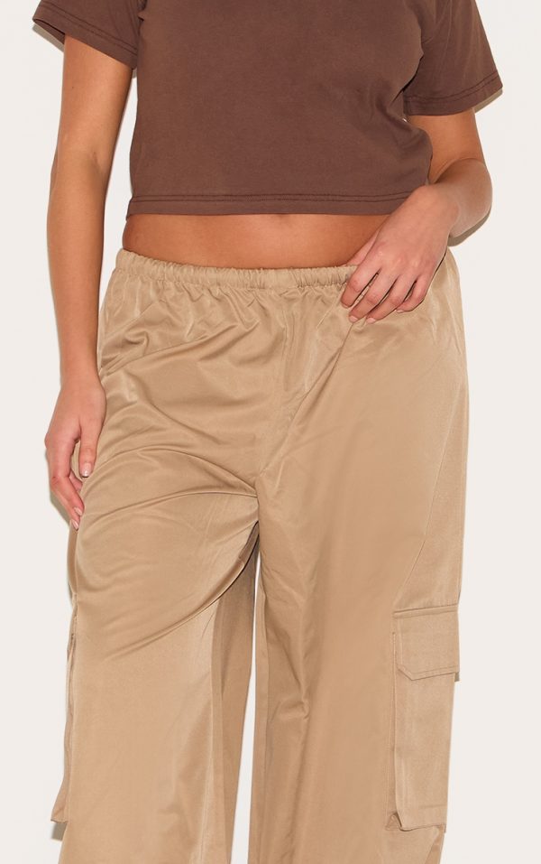 763eadb436c3f67531f0bfd5ea560c30ee857754_CNL9956_4_plus_stone_drawstring_cargo_pocket_detail_straight_leg_trousers
