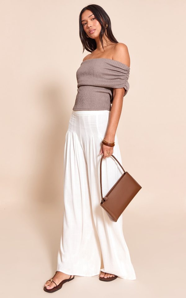 7665771307283e673545ab802788da5e7bb84eeb_CNN0220_3_mushroom_textured_bardot_fold_over_detail_long_top