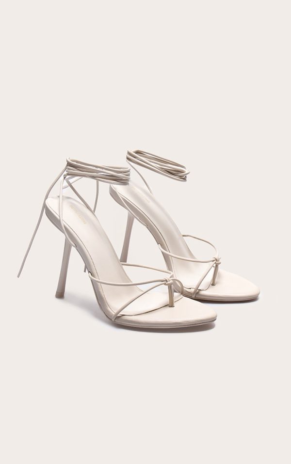 76f54e92ba3c260c629a31e41fd54778add97cf0_CNL8251_2_plt_label_stone_strappy_tie_thong_heels