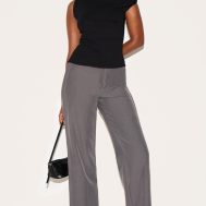 78b7e0680025911faecedcdbbc3fea4ebbe31acd_CNL6057_3_black_basic_knit_asymmetric_hem_twist_sleeve_vest_top