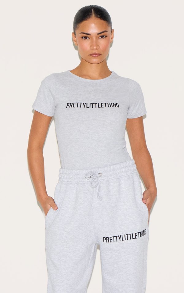 79343d7eeeef7b0fc88de9ee4073be81c3fbcb46_CNI1898_4_prettylittlething_petite_ash_grey_high_waist_cuffed_joggers