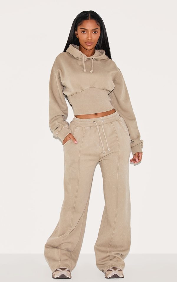 79952941d192291c705c857571511939c970d37b_CNM1068_3_shape_dark_olive_sweat_cropped_shirred_waist_hoodie