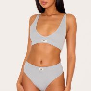 79d31349ddd0a38da61cfa6fbce1210aaa2930dd_CNL0785_1_prettylittlething_grey_ribbed_seamless_knickers