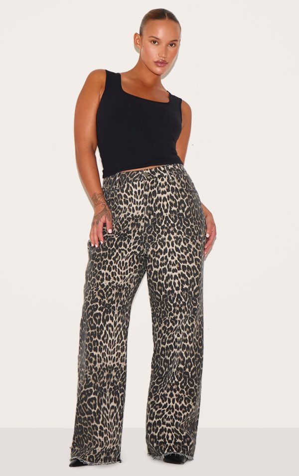 7ab537868f7a84f5b8b7f61e51d28c66097c6bd5_CNI8843_1_plus_brown_leopard_print_denim_wide_leg_denim_jean