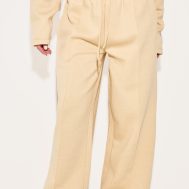 7abe1ef787360e445abe26fd38c12de409e60939_CNL8029_2_natural_stone_seam_detail_wide_leg_joggers