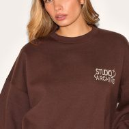 7afb3ec5011110889633bc2bee9adaad4f2384ec_CNM4804_4_chocolate_studio_archives_embroidered_oversized_sweatshirt
