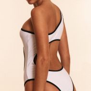 7b5a1a0cfd5a3a56fc78c306febb52b0aa2af2ad_CNL8540_2_white_contrast_binding_one_shoulder_cut_out_swimsuit