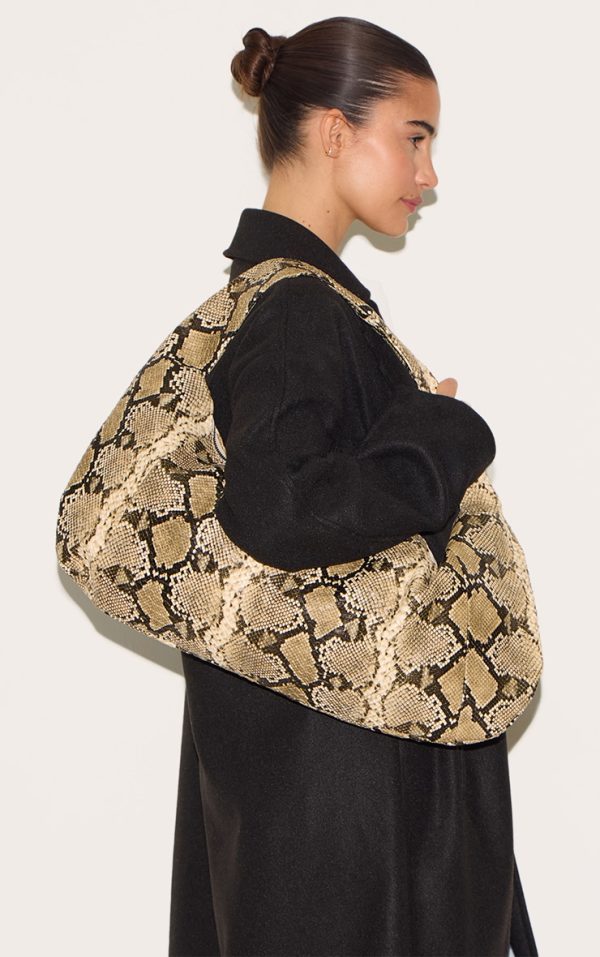 7ba9b00b5d6d656898d9babf1a8314e2a97d7339_CNL6648_5_snake_print_oversized_pu_tote