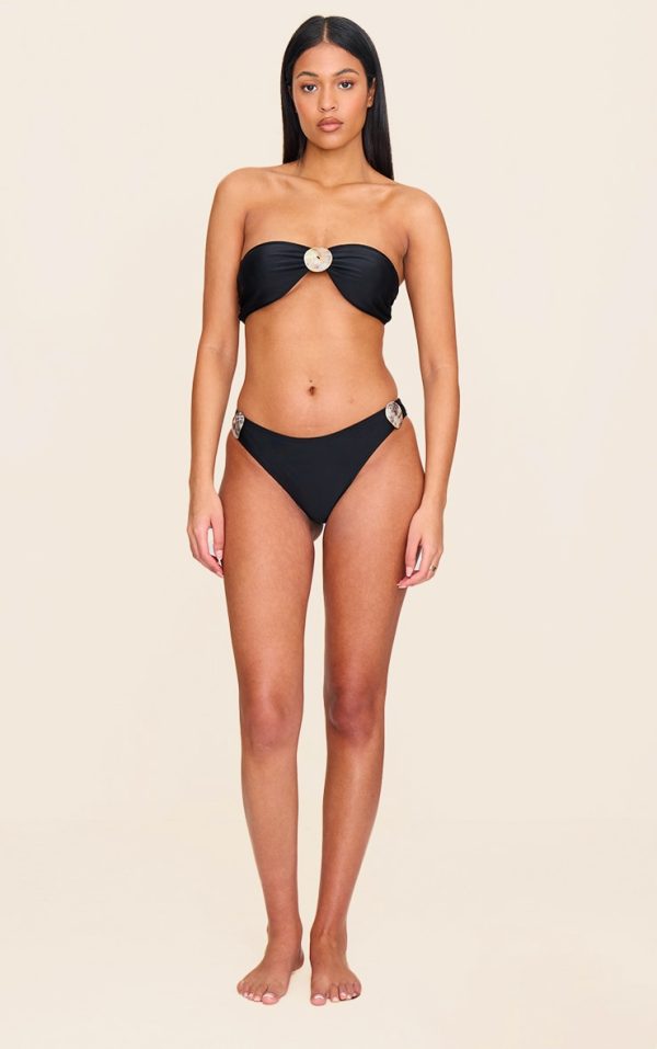 7de92d8e440bca1ec259a99ba19b660b85f96191_CNL8538_3_black_shell_trim_bandeau_bikini_top