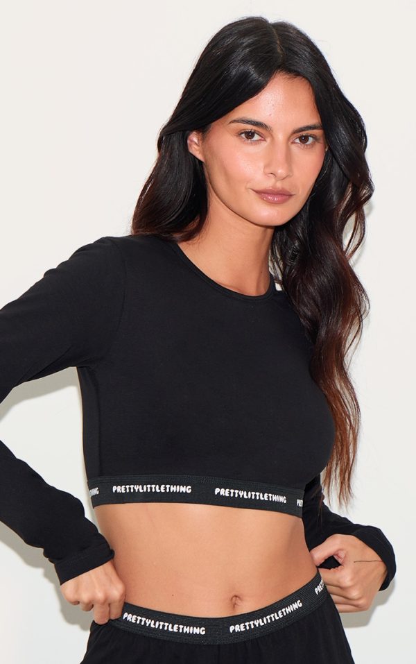 7e376f369e867765b9bff5b06aeff66952169ea0_CNK2319_4_prettylittlething_tape_black_long_sleeve_pj_top-1