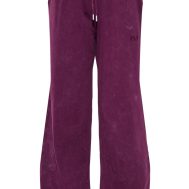 7f054d5f98b4a286f4282d990bb636fa44b77c5f_CNL8058_5_prettylittlething_plum_washed_low_rise_oversized_wide_leg_joggers-1