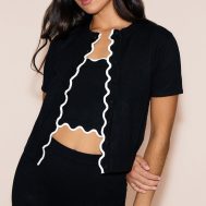 7f340ff28241bf4a644ade6a1c25e37fbb98a664_CNM4745_5_black_contrast_soft_knit_scallop_hem_mini_short