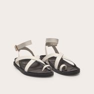 7f3c04402d20636bd8ea0bb4bed04101704bc638_CNL6799_2_cream_pu_round_toe_gold_toe_loop_strappy_footbed_sandals