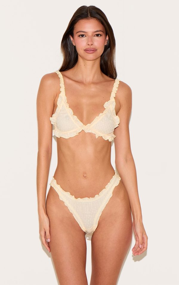 7f6c24a2352a4f12b68463310c6541bc0e7bd750_CNM4303_1_lemon_woven_frill_triangle_lingerie_set