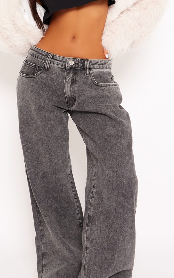 80ce5f0c2ab56b518d3902b8267f479fe092aad9_CNG5330_4_petite_washed_grey_low_rise_boyfriend_jeans