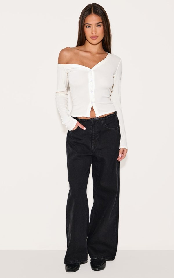 80da5ed9159302b9f04416ed5cc928e9dcbef862_CNM1442_3_cream_soft_touch_rib_asymmetric_detail_long_sleeve_top