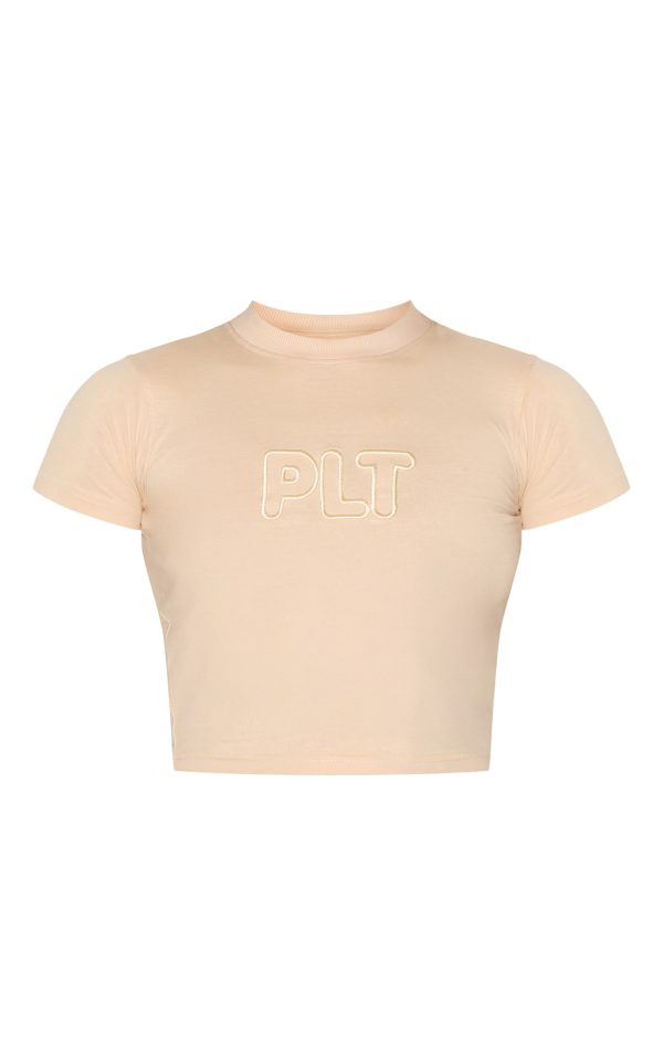 81334b4f7c646c3d6349928c7ba43be50641106a_CNJ9132_5_prettylittlething_tall_stone_embroidered_fitted_t_shirt