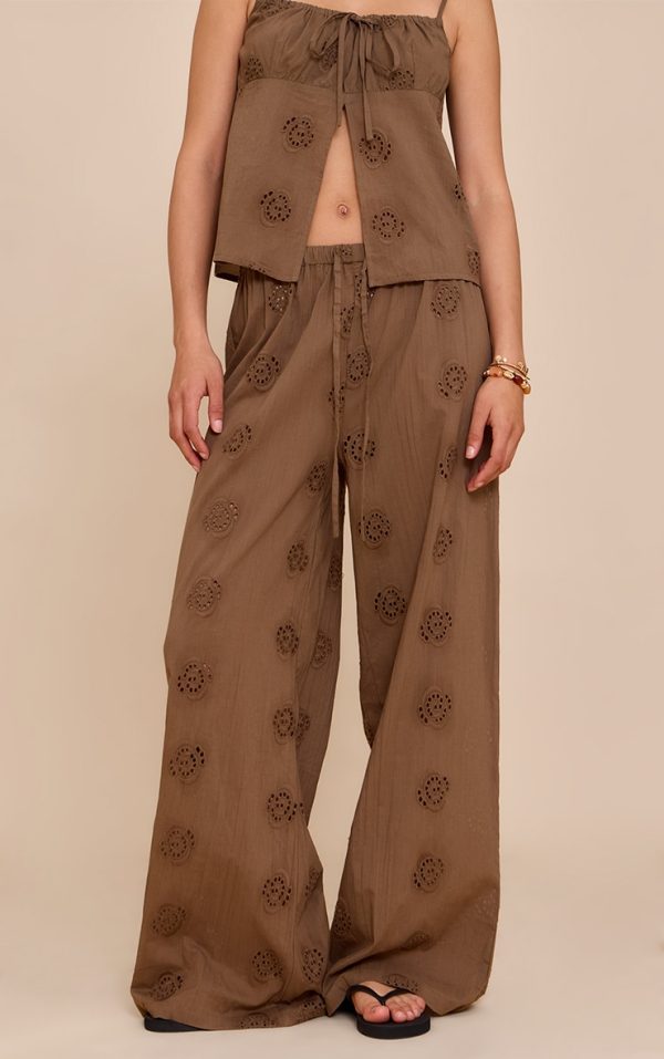 8180b8b2e6666a5e4bef57a2f089b49400bc89ee_CNM6113_2_mushroom_broderie_swirl_detail_straight_leg_trousers
