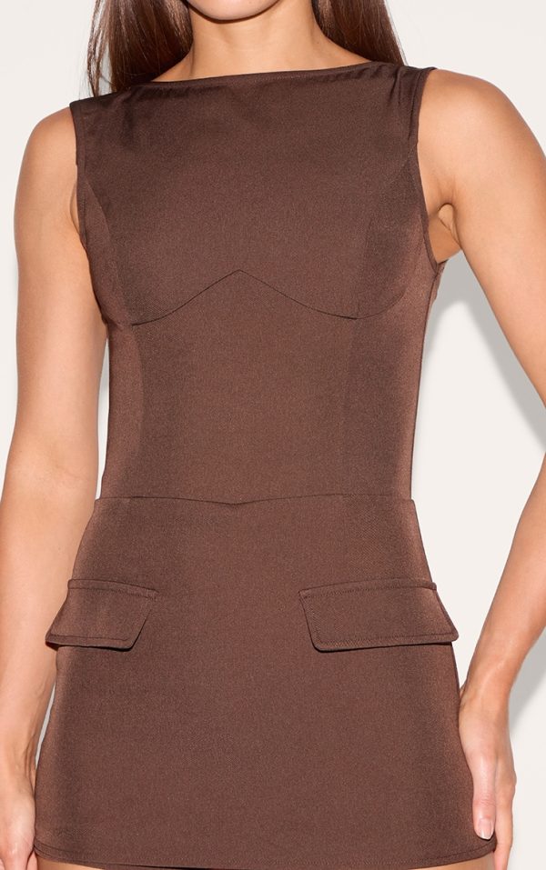 81a5565705abe01c05158db42c300d32d5b72d7f_CNM2676_4_tall_dark_chocolate_woven_pocket_detail_skort_playsuit