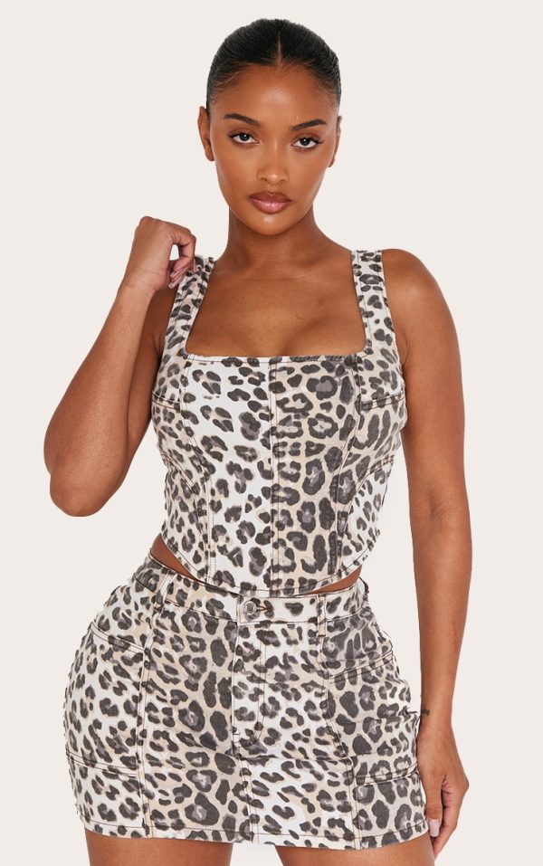 82738f66ea721cfffa028e9ff2da700bd49beb9d_CNL0670_1_shape_leopard_micro_mini_skirt