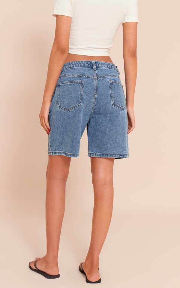 8280c795243c209a394c5c8e5c60e8a96aaec2d8_CNM5558_3_tall_mid_blue_wash_mid_rise_relaxed_boyfriend_shorts