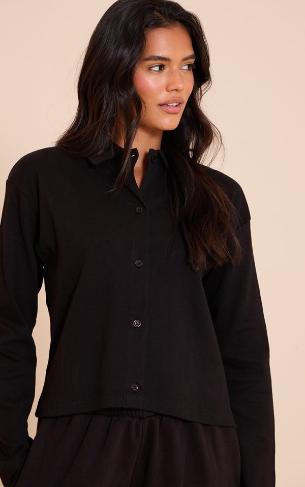 830452912ff001eac231d78e2cd679ba921a0752_CNM9655_1_black_cropped_boxy_collared_sweat