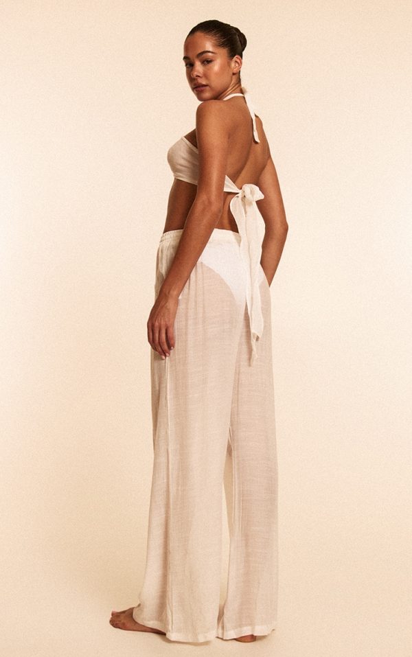 83850cb53be2aa86a6ebf84666c3b41b96eb0ece_CNL6998_2_white_bandeau_beach_top_and_trouser_set