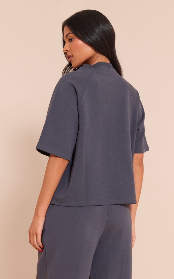 83e1f041f0c9883af01e6efa2928592758e31904_CNM9876_2_tall_navy_interlock_cropped_boxy_sweatshirt