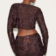 840d58e597f9272fecf833f441c265dc9832ed04_CNM5360_2_chocolate_floral_sheer_button_cropped_top