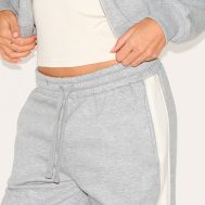 841cd6064c4da757a8bf8a543e678560c419cbe6_CNM4692_4_ash_grey_contrast_panel_detail_wide_leg_joggers