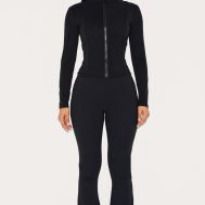 84659e52b688e37c594cba4b1665442532babf3a_CNG8718_3_petite_black_contour_sculpt_seam_detail_zip_up_top