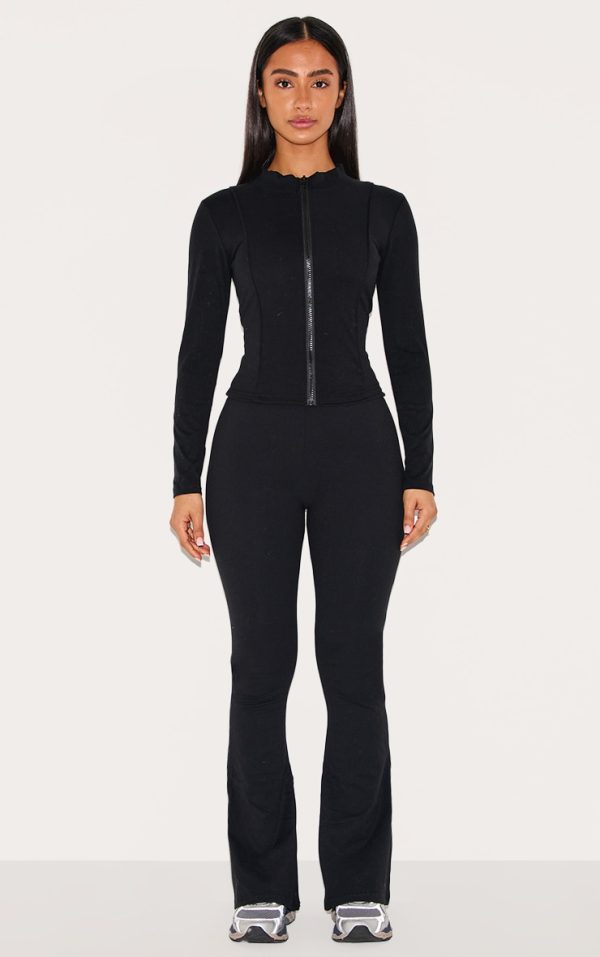 84659e52b688e37c594cba4b1665442532babf3a_CNG8718_3_petite_black_contour_sculpt_seam_detail_zip_up_top