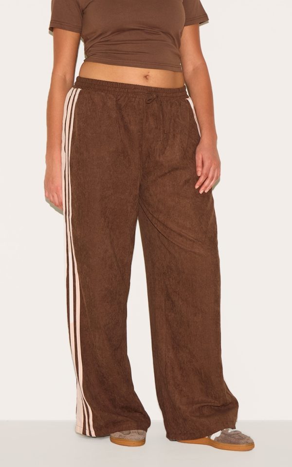 852140372a001fd4c648a00c0167f2a379fe1877_CNM2054_2_plus_brown_peachskin_contrast_stripe_wide_leg_trousers