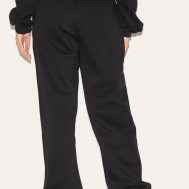 857a81da71508dff6f124299b734b1804a4cbed5_CNK1542_3_prettylittlething_black_oversized_cuffed_joggers