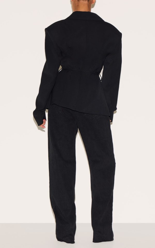 86fbdcc0bd0dfeab11dcefd49c7b6772e696791f_CNF6968_3_prettylittlething_petite_black_long_leg_straight_jeans
