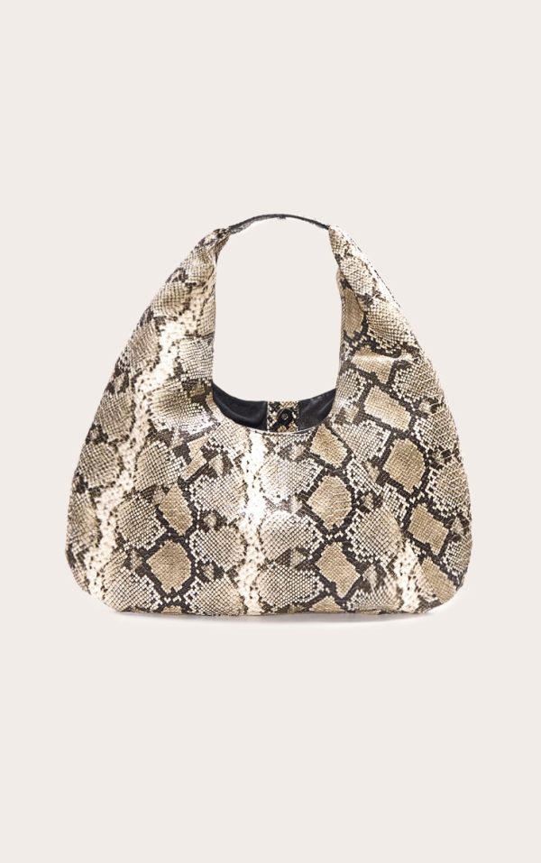 871b3df708d995a7402da4df010f96e457deeff2_CNM2835_3_snake_print_pu_rounded_tote