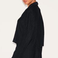 8863f0975b5075aff060bbdaac0aa8e9e0333b37_CNK4753_2_black_textured_pleated_button_front_shirt