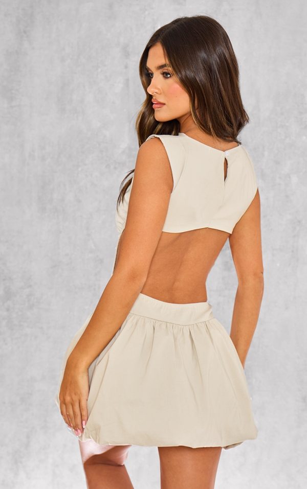 894263a3442385ead1ea969da415ba269ae73baa_CNJ8906_1_stone_stretch_woven_cut_out_backless_shift_dress