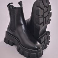 89afdb177fa85b113b0a302794791ee6820ad3d8_CMW8895_4_black_chunky_extreme_cleated_chelsea_ankle_boots