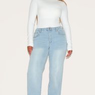 89d819888b8ef8780c02f9c8ece2e1f915c41003_CNM0780_3_shape_white_built_in_bra_sculpt_boat_neck_long_sleeve_bodysuit