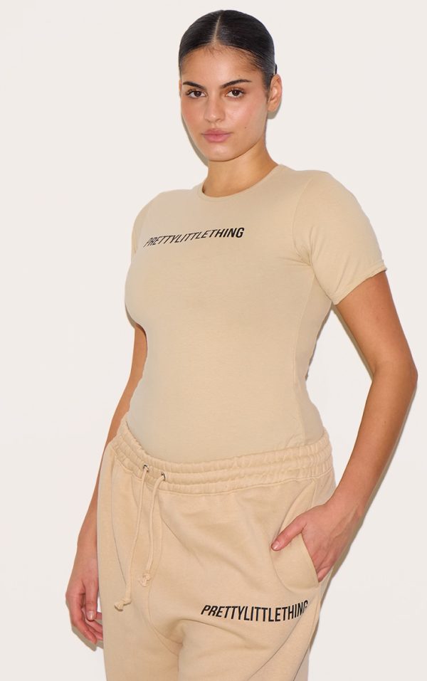8a489466cecf4cb4de2767eeef63d186eb59e635_CNG5682_4_prettylittlething_plus_oatmeal_cap_sleeve_bodysuit